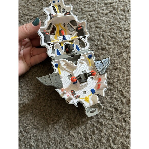 Vintage 1992 Bluebird Mighty Max Wolfship Doom Zone Playset Toy No Figures PP23 - Picture 2 of 5